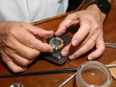 بامبو گوچی ساعت دست ساز بامبو از گوچی Gucci bamboo watch kish behin شرکت بازرگانی کیش بهین 