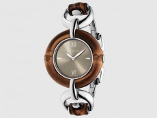 بامبو از گوچی تصویر روبه رو ساعت بامبو گوچی ساعت دست ساز بامبو از گوچی Gucci bamboo watch kish behin شرکت بازرگانی کیش بهین 